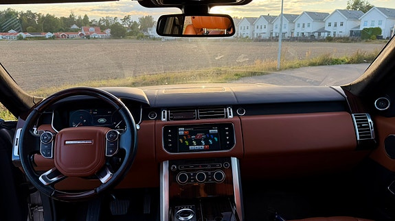 Land Rover Range Rover 9 of 18