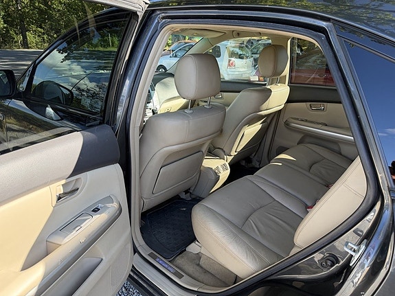 Lexus RX400h 18 of 19