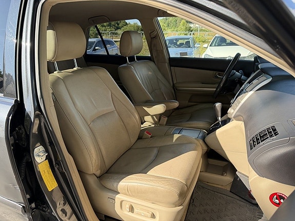 Lexus RX400h 14 of 19