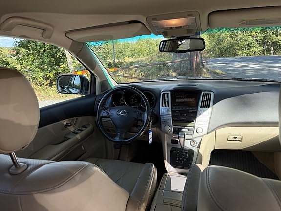 Lexus RX400h 10 of 19