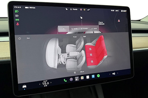 Tesla Model Y 26 of 30