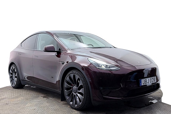 Tesla Model Y 4 of 30