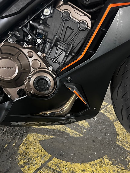 Honda CBR650R 4 of 9