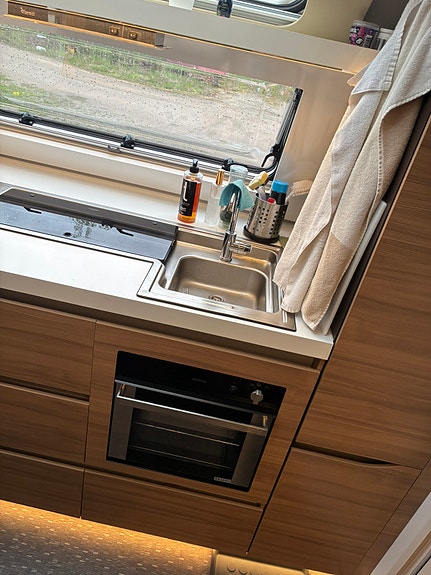 Adria 903 ht 13 of 17