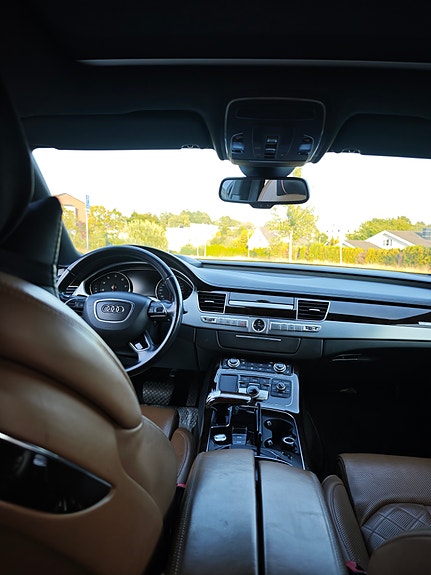 Audi A8 3 of 10