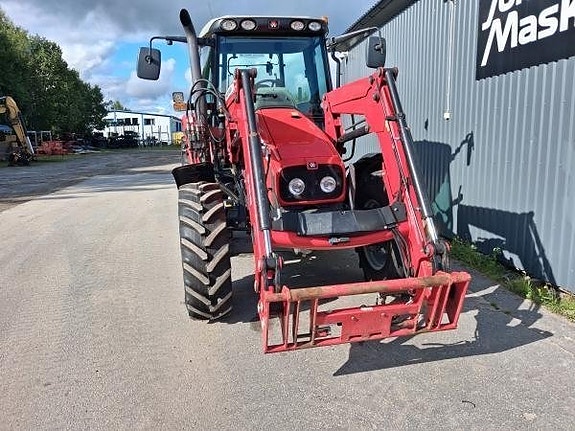 Massey Ferguson 5435 DYNA 4 MF 2 of 5