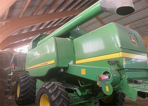 John Deere T560 SKÖRDETRÖSKA 25 FOT 2 of 3