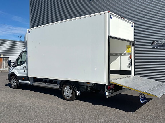 Ford E-Transit 2 of 5