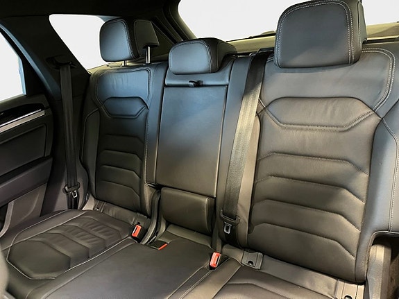 Volkswagen Touareg 13 of 15