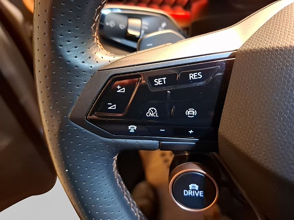 Cupra Tavascan 6 of 12