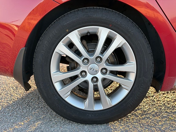 Kia Ceed 9 of 11