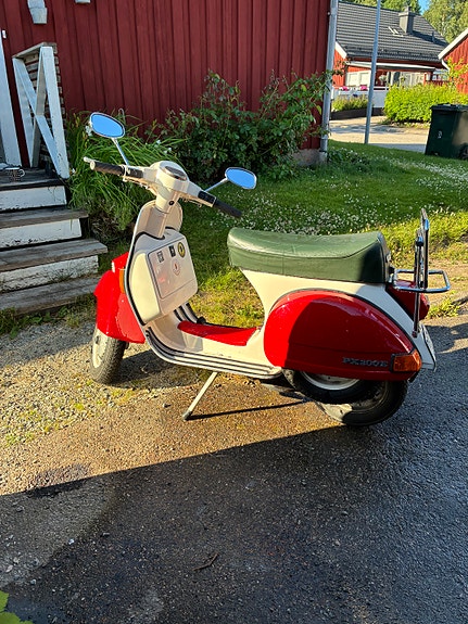 Vespa PX200 4 of 4