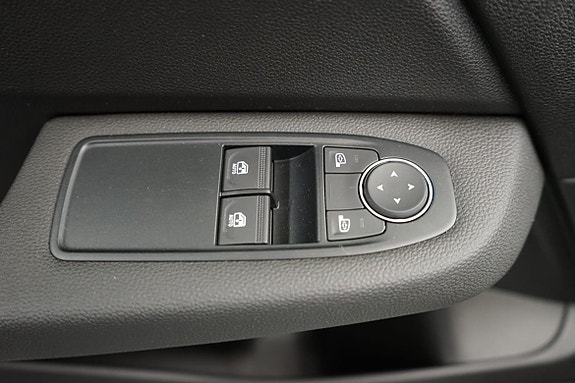 Renault Clio 9 of 12
