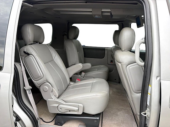 Chevrolet Uplander 15 of 20