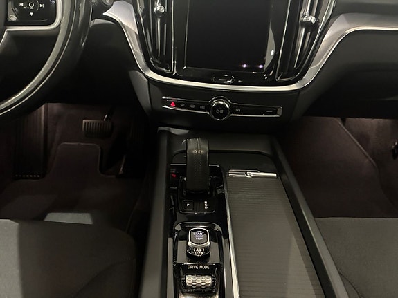 Volvo V60 Cross Country 13 of 14