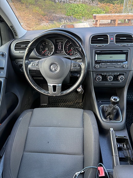 Volkswagen Golf VI 7 of 7