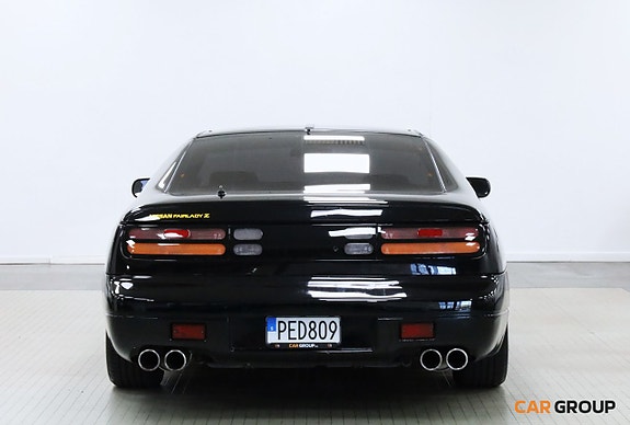 Nissan Z 5 of 17