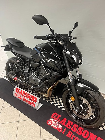 Yamaha MT 07 2 of 3