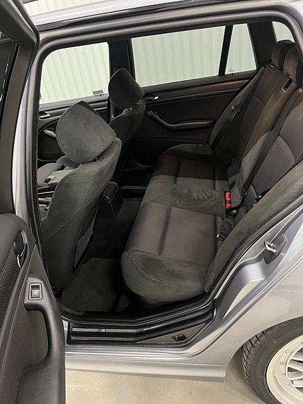 BMW 320i 7 of 8