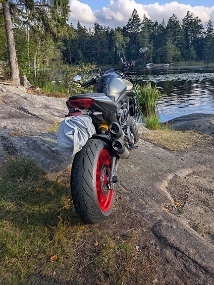 Ducati Monster 4 of 5