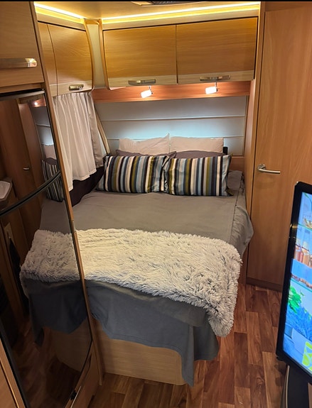 Knaus Südwind Silver Selection 500 FU / Markis / Förtält / Mover 5 of 7