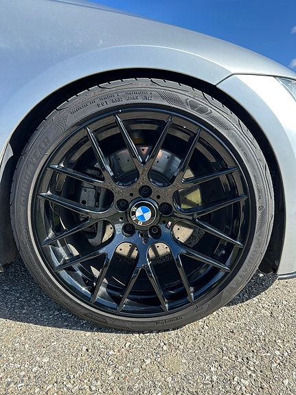 BMW 335i 3 of 9