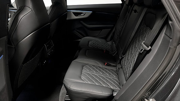 Audi Q8 12 of 23