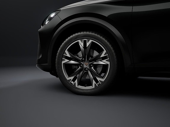 Cupra Formentor 4 of 13