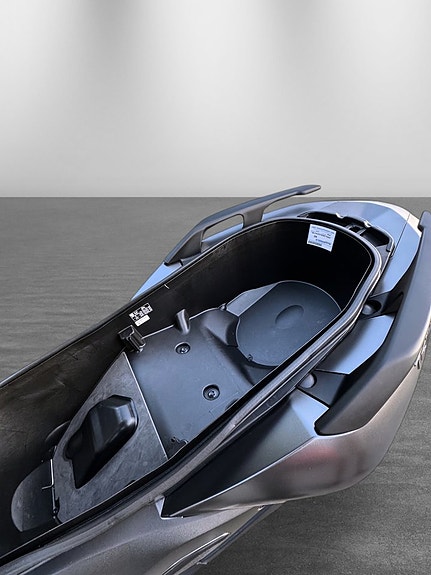 Yamaha Tricity 300 B-Körkort | Smart Key | Michelin City Grip | Fullservad 18 of 21