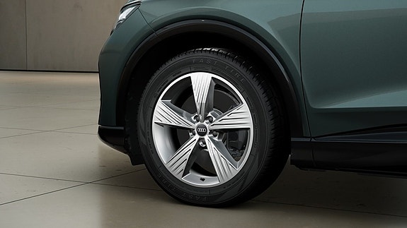 Audi Q4 e-tron 5 of 11