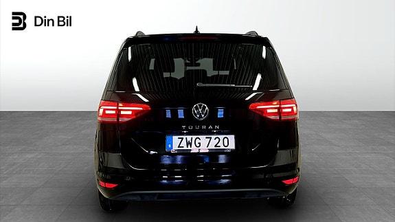 Volkswagen Touran 5 of 22