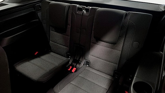 Volkswagen Touran 22 of 22
