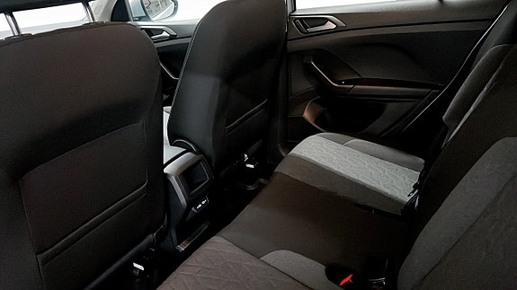 Volkswagen T-Cross 11 of 20