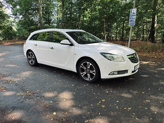 Opel Insignia 3 of 4