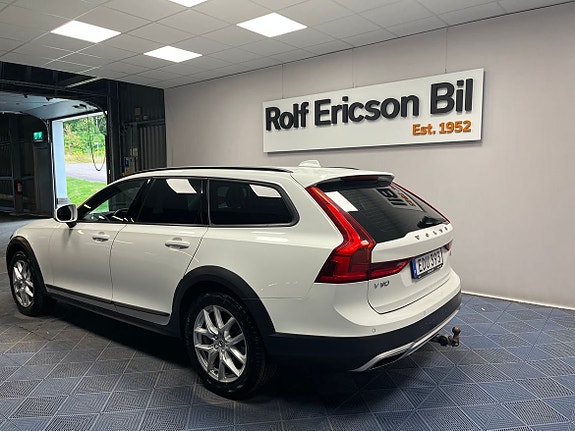 Volvo V90 Cross Country 3 of 18