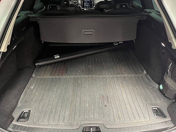 Volvo V90 Cross Country 6 of 18