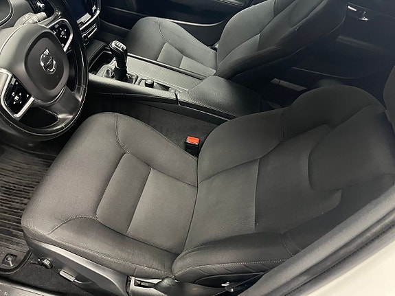 Volvo V90 Cross Country 4 of 18