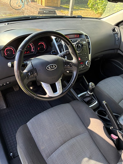 Kia Ceed 6 of 13