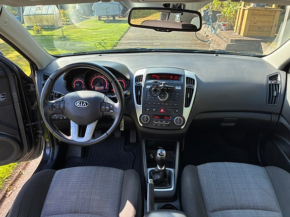 Kia Ceed 7 of 13