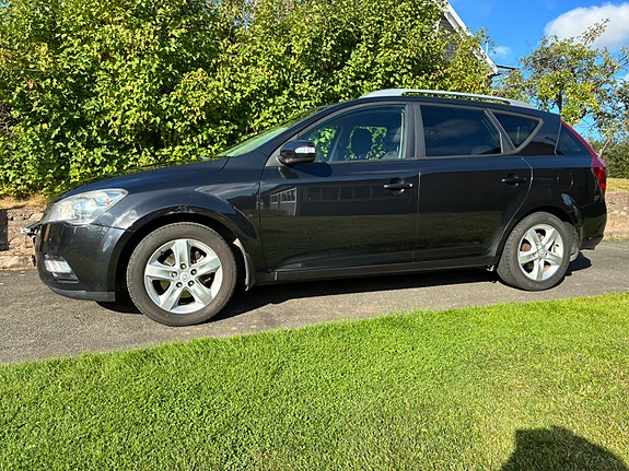 Kia Ceed 13 of 13