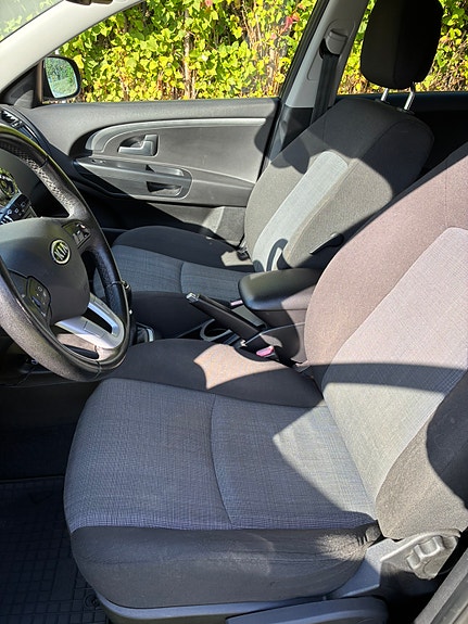 Kia Ceed 10 of 13