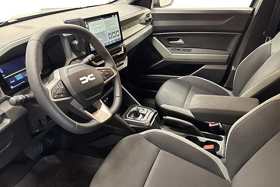 Dacia Duster 8 of 17