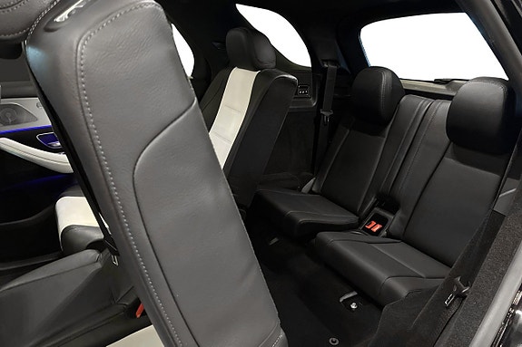 Mercedes-Benz GLE450 16 of 27
