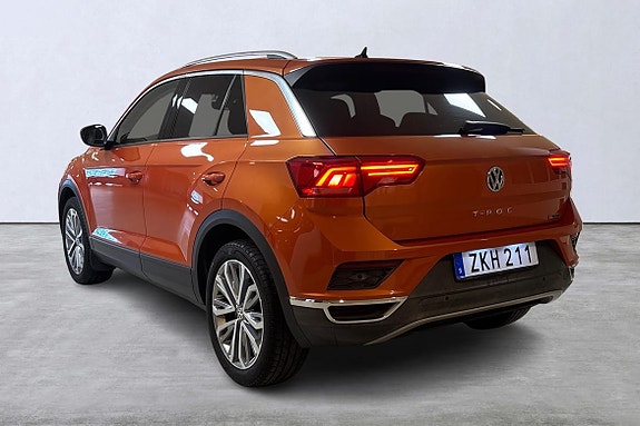 Volkswagen T-Roc 4 of 14