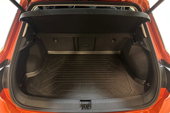 Volkswagen T-Roc 13 of 14