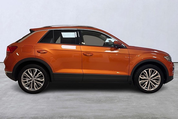 Volkswagen T-Roc 3 of 14