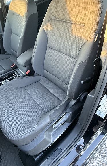 Volkswagen Golf VII 5 of 10