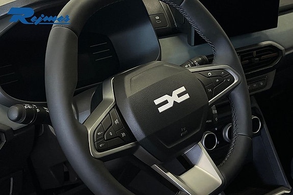 Dacia Sandero 10 of 18