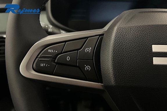 Dacia Sandero 6 of 18