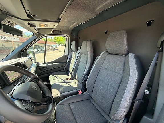 Renault RENAULT MASTER EUROBOX XXL 8 of 13